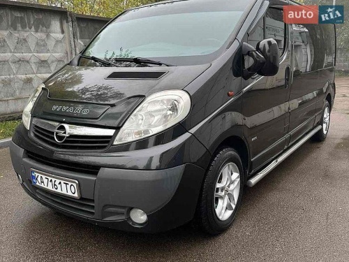 Opel Vivaro 2011