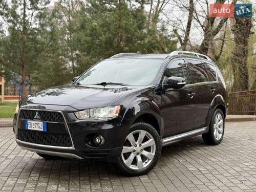 Mitsubishi Outlander XL 2010
