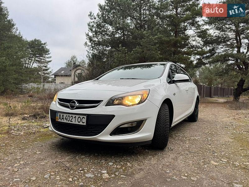 Opel Astra 2013