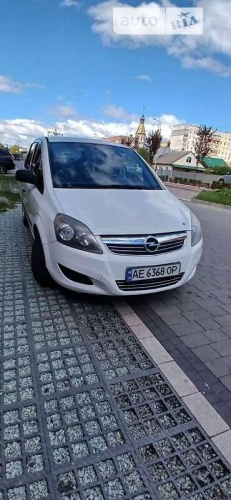 Opel Zafira 2011