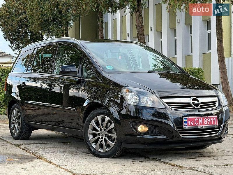 Opel Zafira 2011