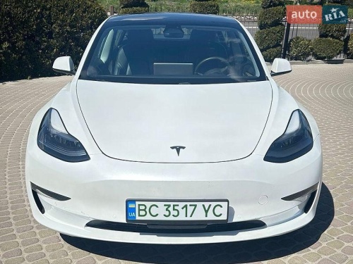 Tesla Model 3 2021