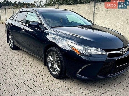 Toyota Camry 2016