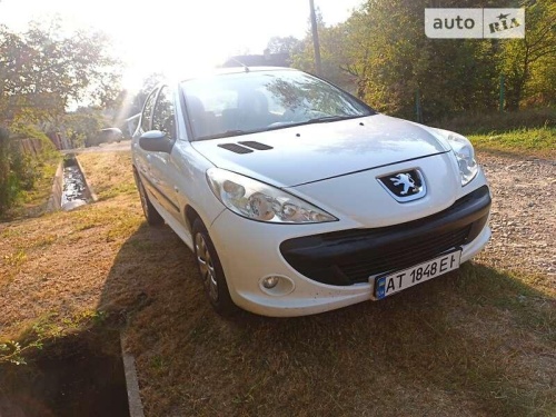 Peugeot 206 plus 2011