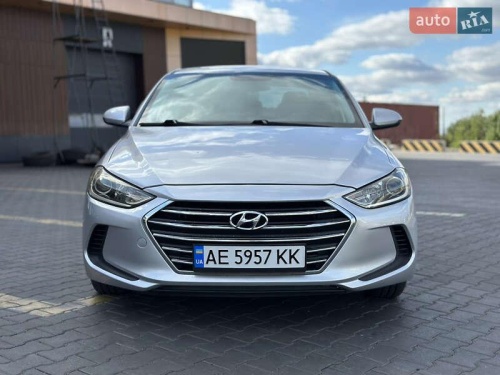 Hyundai Elantra 2017