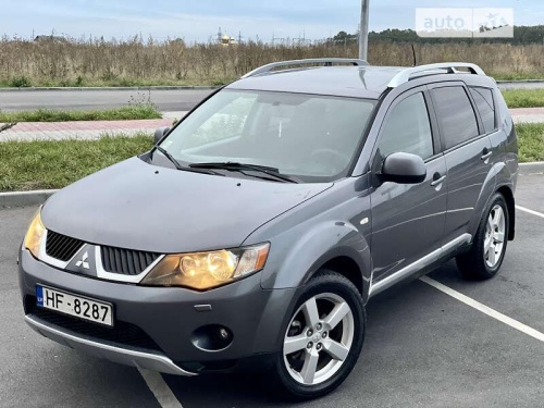 Mitsubishi Outlander XL 2009