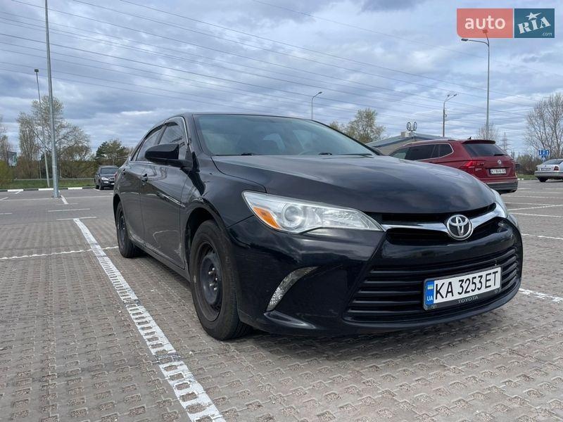 Toyota Camry 2017