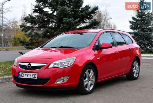 Opel Astra 2011