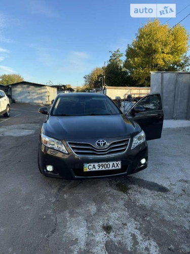 Toyota Camry 2011