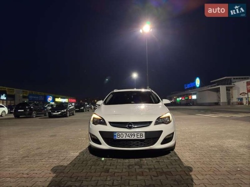 Opel Astra 2014