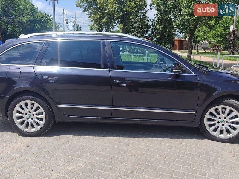 Skoda Superb 2011