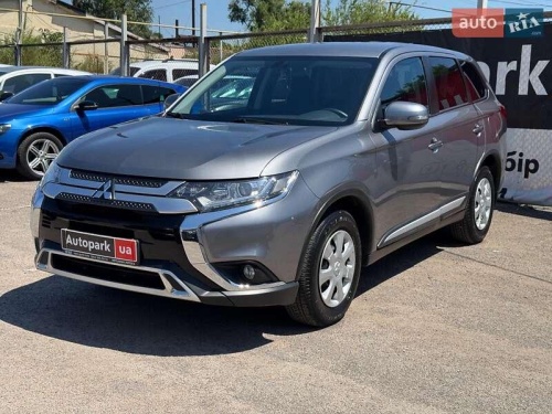 Mitsubishi Outlander 2021