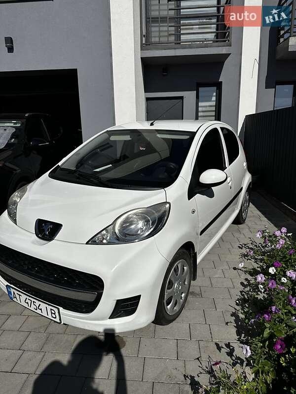 Peugeot 107 2011