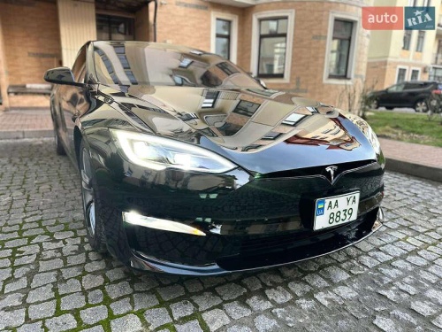 Tesla Model S 2022