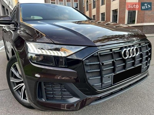 Audi Q8 2020