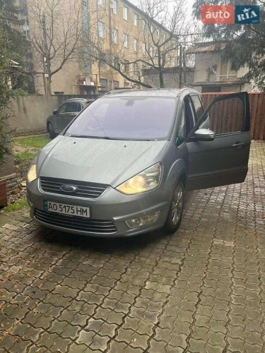 Ford Galaxy 2012