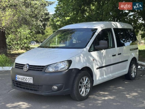 Volkswagen Caddy 2011