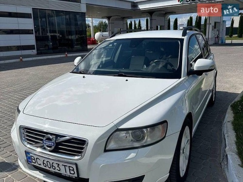 Volvo V50 2011
