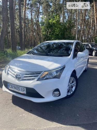 Toyota Avensis 2012