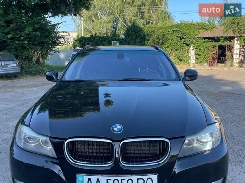 BMW 3 Series 2011
