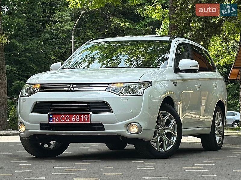 Mitsubishi Outlander 2015