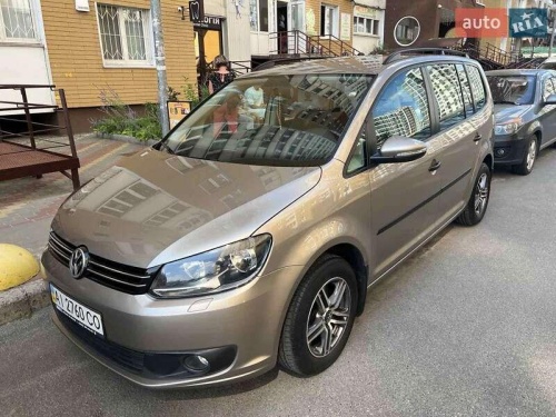 Volkswagen Touran 2012