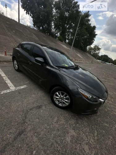 Mazda 3 2018