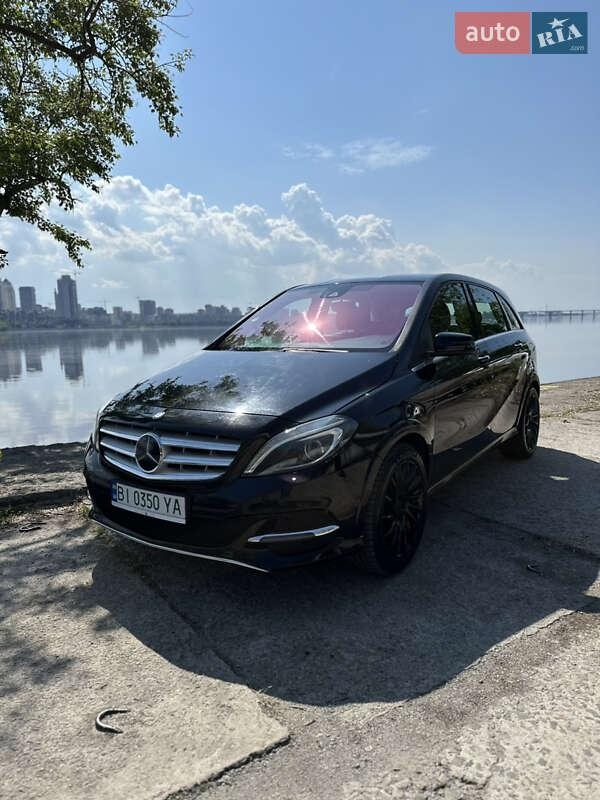 Mercedes-Benz B-Class 2015