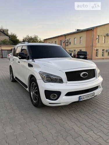 Infiniti QX56 2011