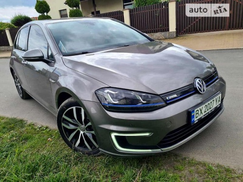Volkswagen e-Golf 2015
