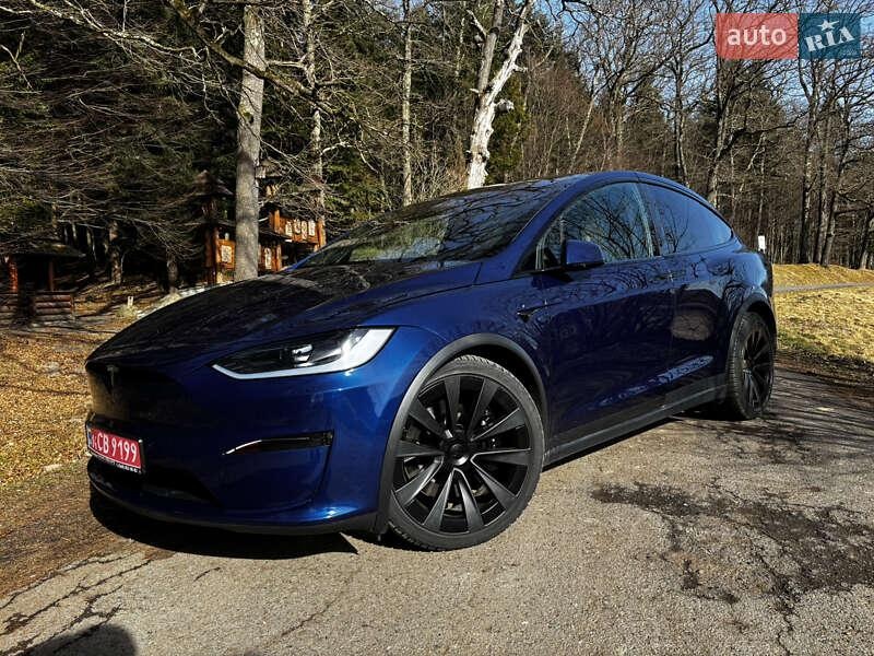 Tesla Model X 2023