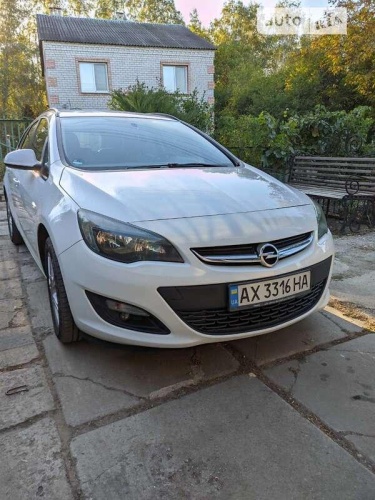 Opel Astra 2014