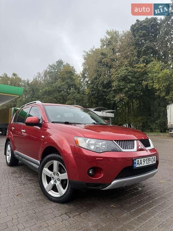 Mitsubishi Outlander XL 2009