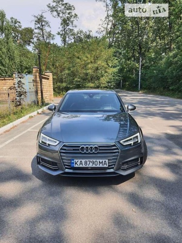 Audi A4 2018