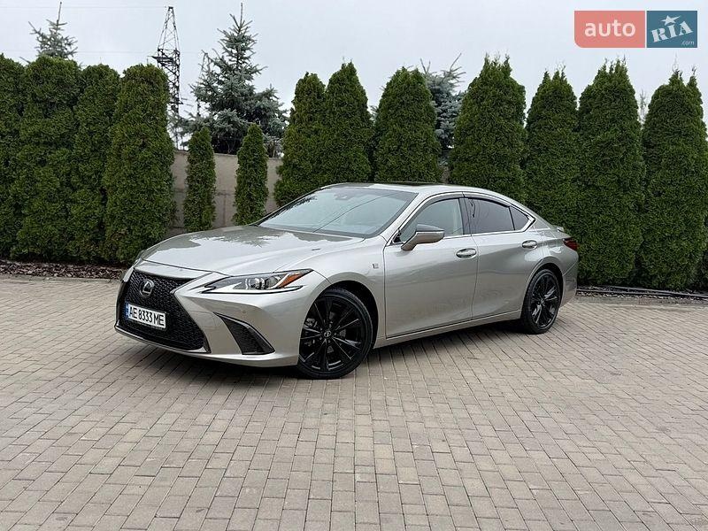 Lexus ES 2023
