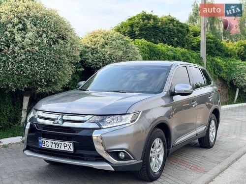Mitsubishi Outlander 2017