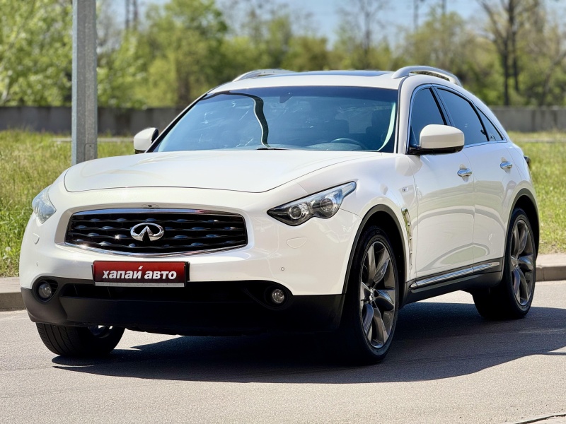 Infiniti FX37 2011