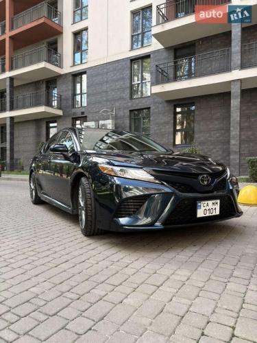 Toyota Camry 2017