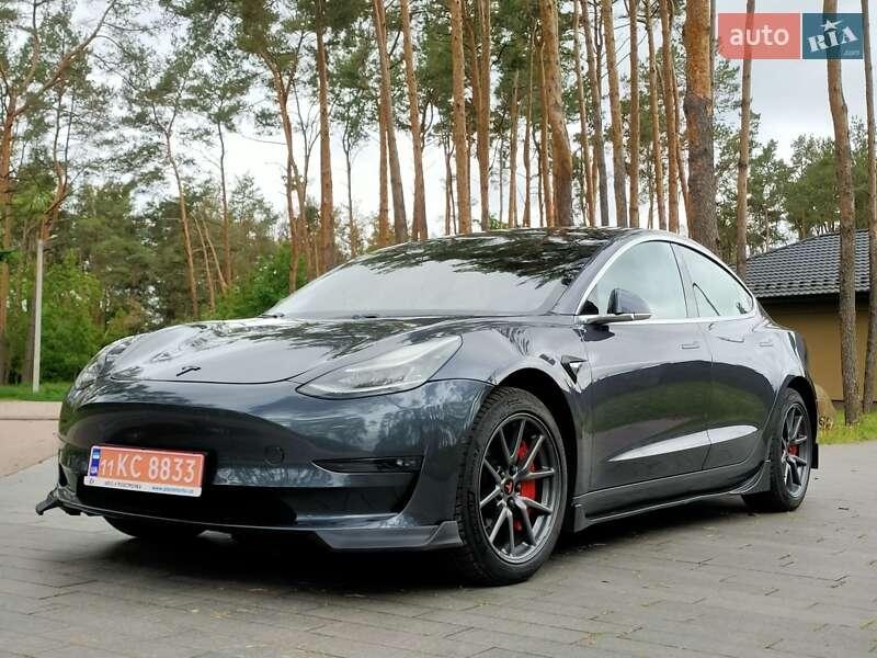 Tesla Model 3 2019