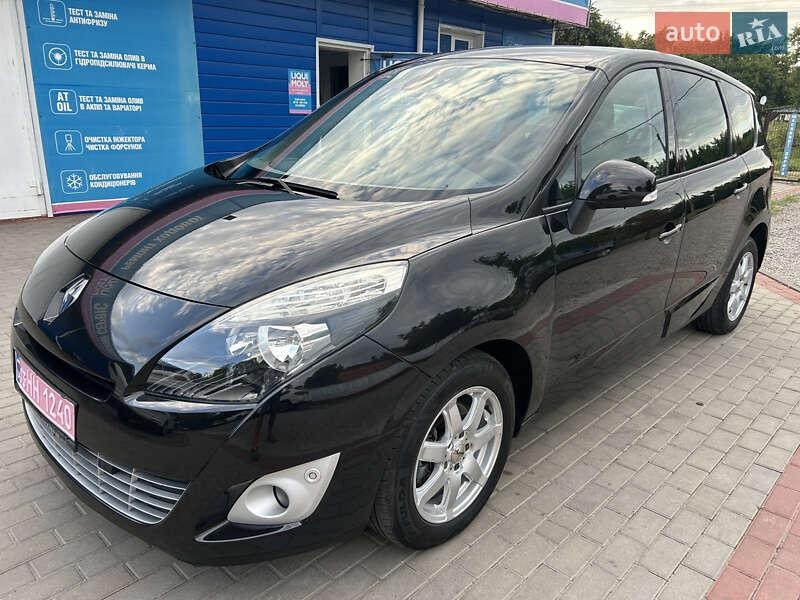 Renault Grand Scenic 2011