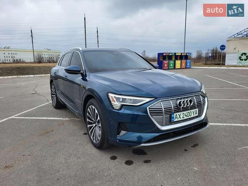 Audi e-tron 2019