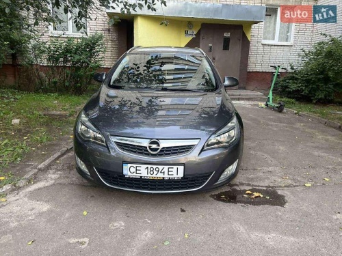 Opel Astra 2011