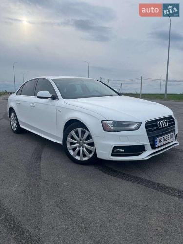 Audi A4 2014