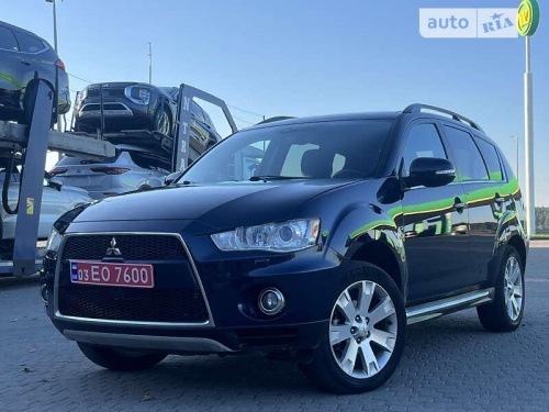 Mitsubishi Outlander XL 2011