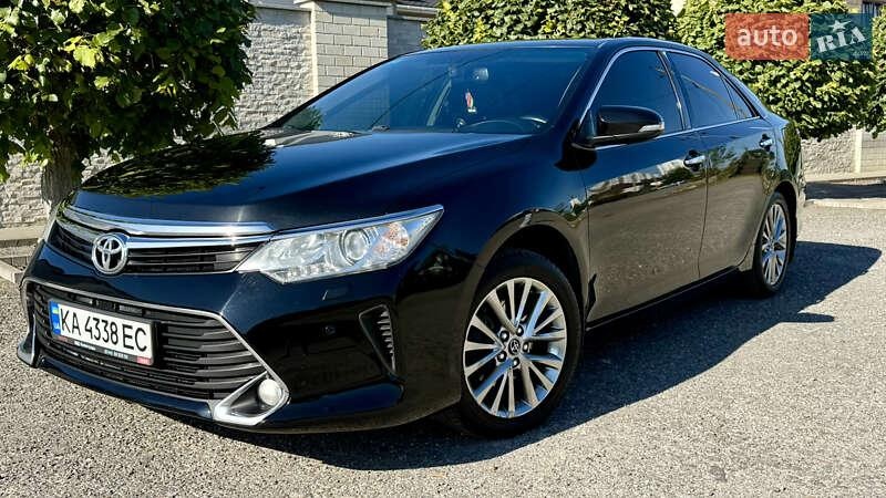 Toyota Camry 2017