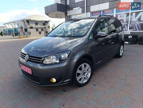 Volkswagen Touran 2011