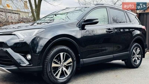 Toyota RAV4 2017