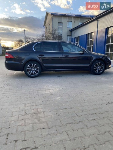 Skoda Superb 2012