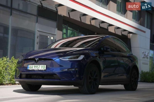 Tesla Model X 2023