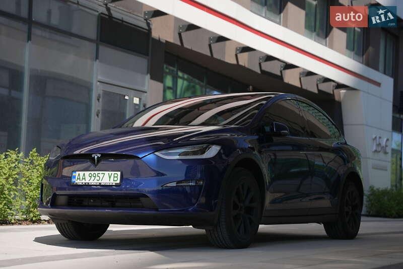 Tesla Model X 2023